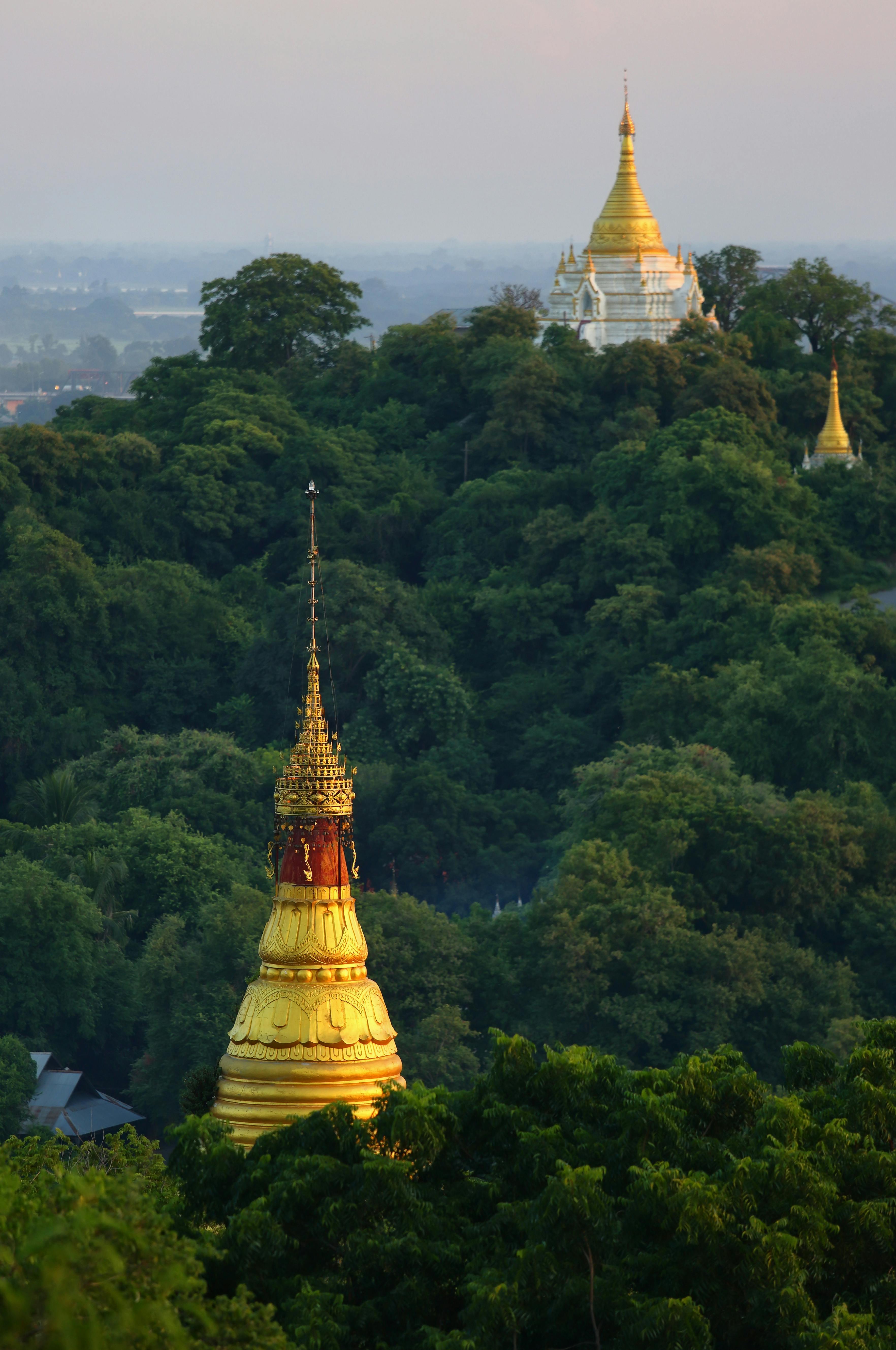 Varanasi & Gaya & Ayodhya  Image 1